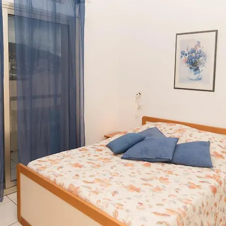 Apartmán T2 Pour 4 Personnes Au Lavandou Avec Balcon Vue - Fr-1-803-48 *